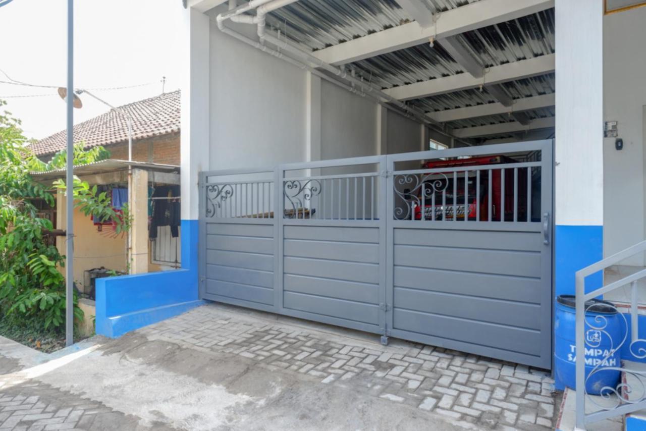 Reddoorz Near Universitas Semarang 2 Alastuwo Kültér fotó